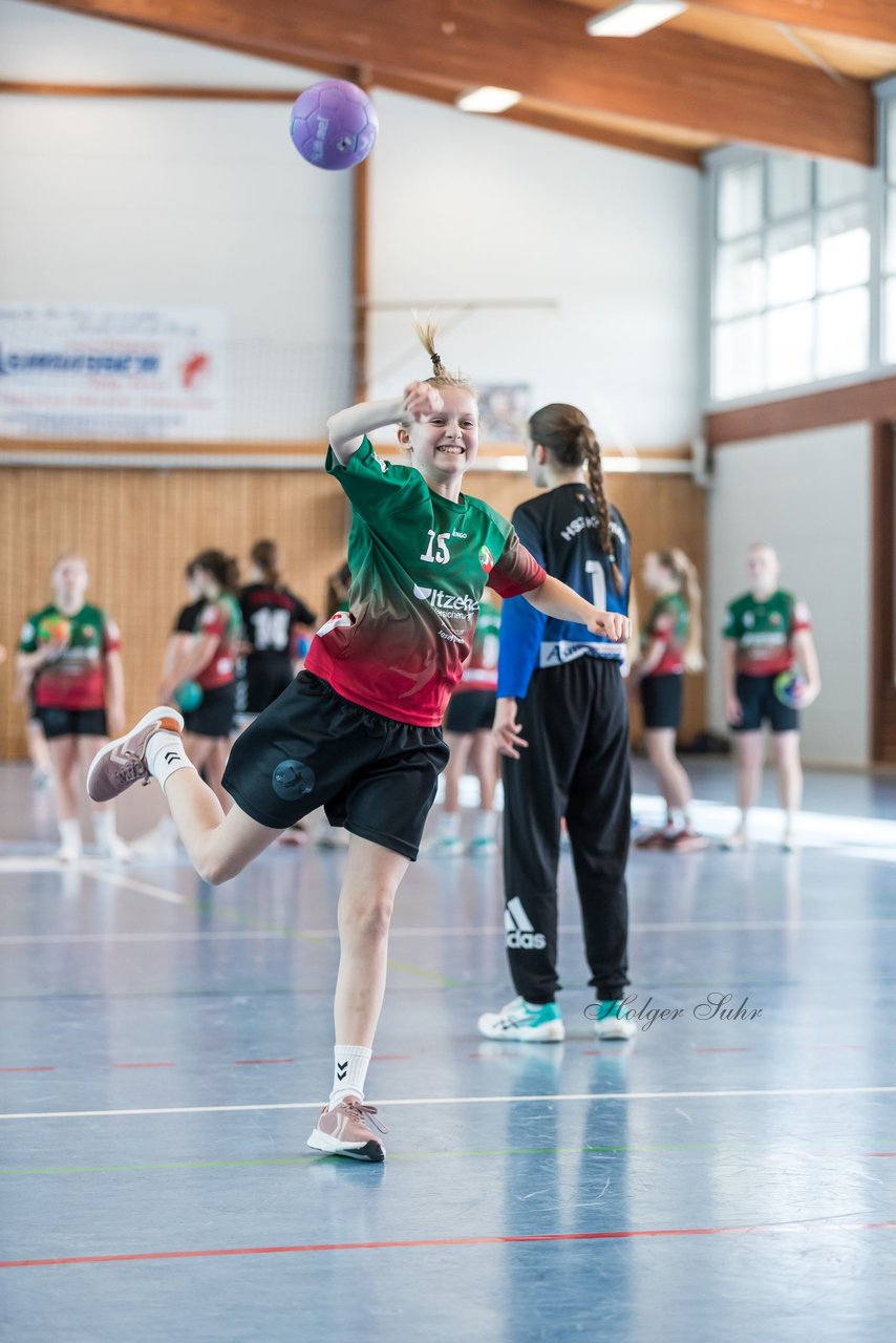 Bild 61 - wDJ HSG Kremperheide/Muensterdorf - TSV SR Schuelp : Ergebnis: 26:5